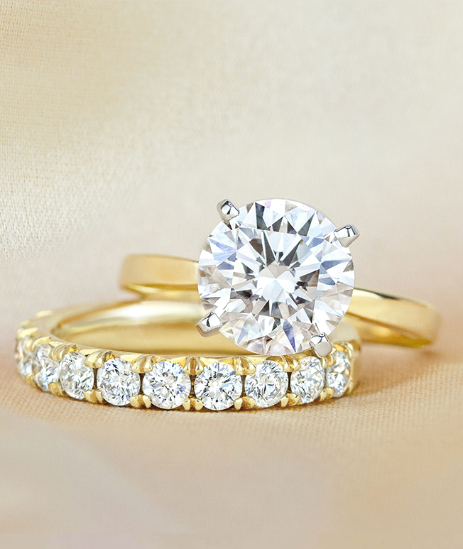 Yellow gold engagement ring